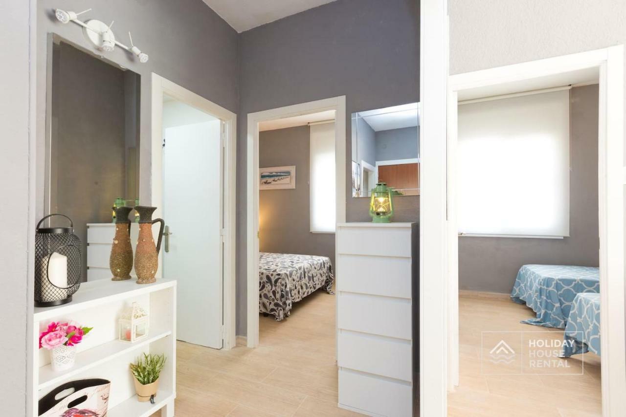 S12 - Beach Front Apartment --Free Wifi- Salou Luaran gambar