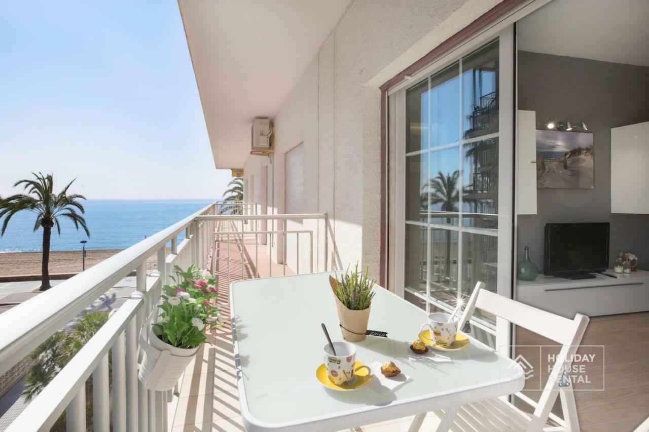 S12 - Beach Front Apartment --Free Wifi- Salou Luaran gambar