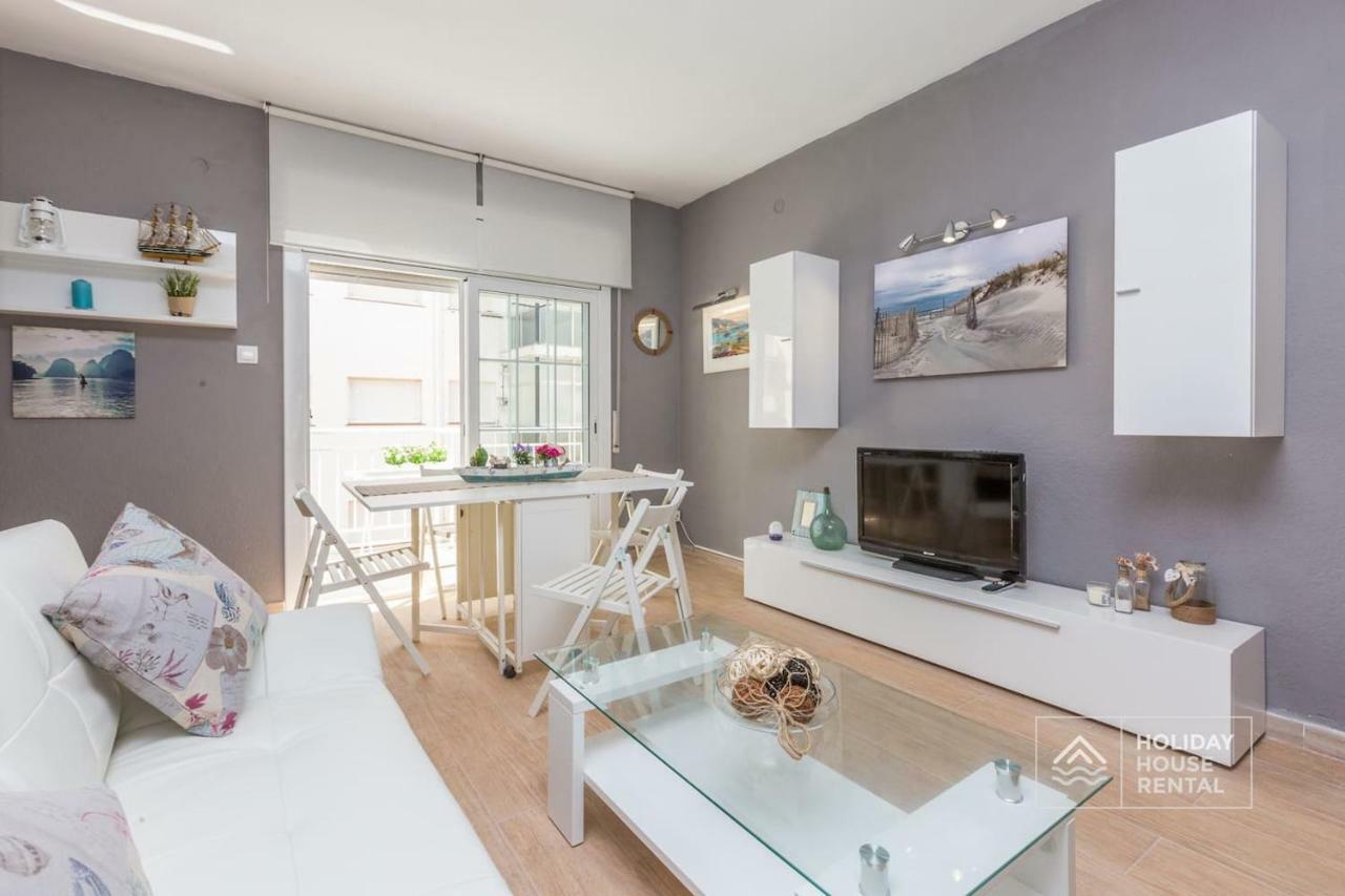 S12 - Beach Front Apartment --Free Wifi- Salou Luaran gambar